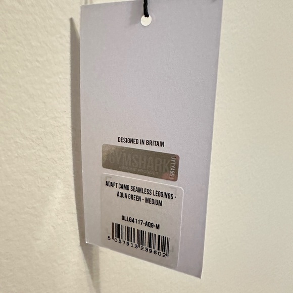 GYMSHARK-  ADAPT CAMO SEAMLESS LEGGINGS -
AQUA GREEN (MEDIUM) - Picture 5 of 5